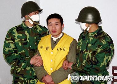 平舆杀人恶魔黄勇刑前接受本网记者独家采访