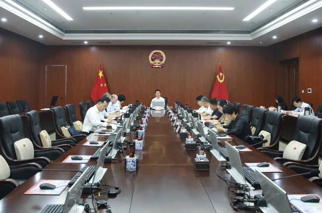 省法院召开党组理论学习中心组（扩大）会议 学习贯彻习近平关于基层工作方..