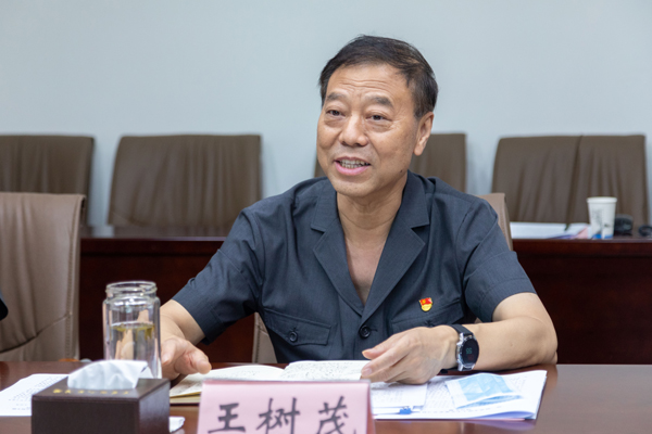 省委学教办第三巡回指导组巡听旁听省法院党组副书记王树茂参加所在